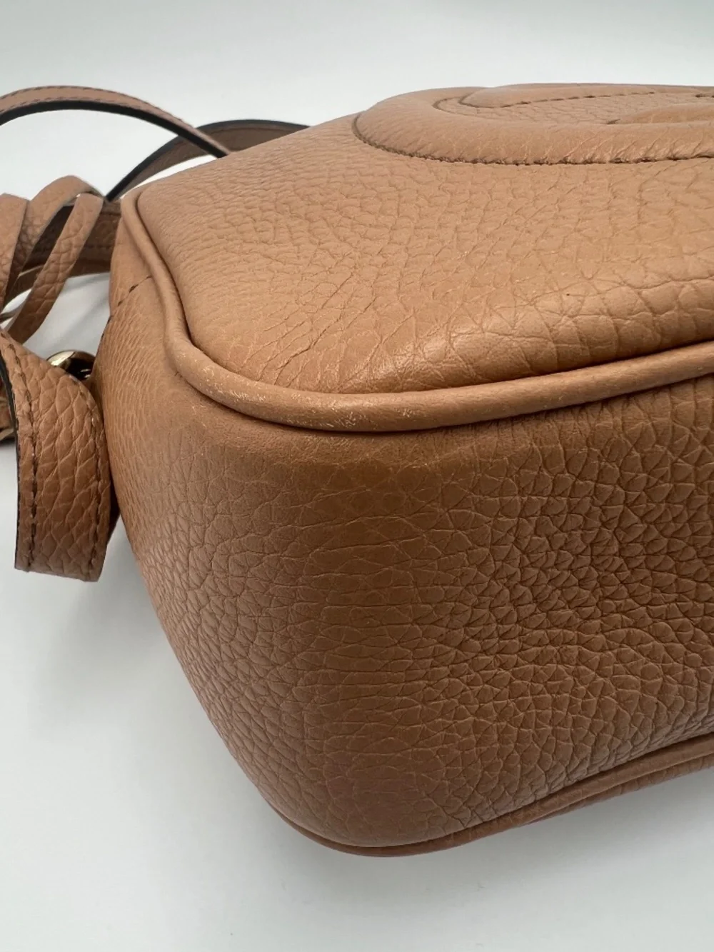 GUCCI Pebbled Calfskin Small Soho Disco Bag Preloved